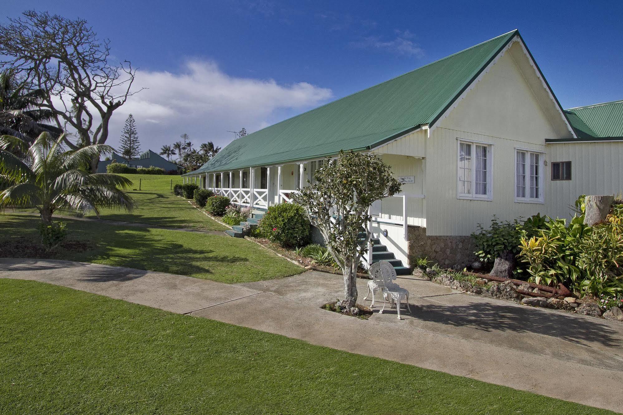 Отель Castaway Norfolk Island Бернт-Пайн Экстерьер фото
